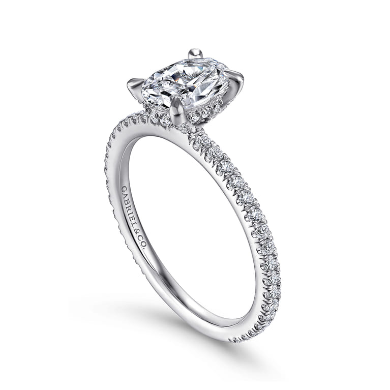 Noa - Platinum Oval Diamond Engagement Ring - 0.42 ct - Shot 3