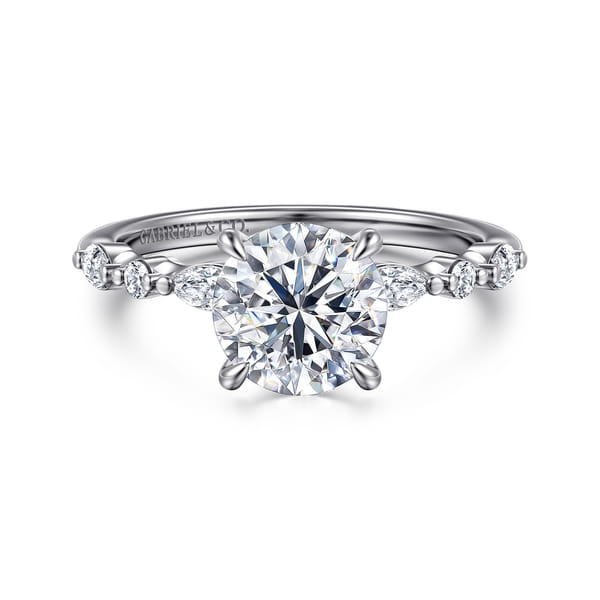 Round-Cut Engagement Rings