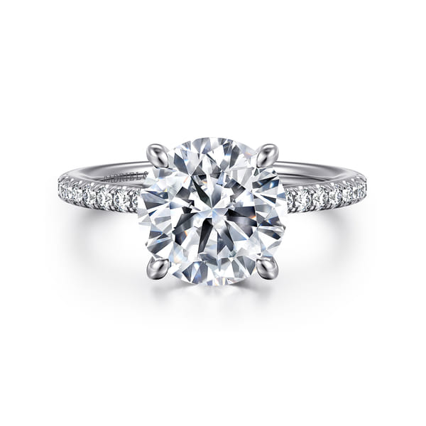 oval vs. round cut engagement ring Round-Cut Engagement Ring