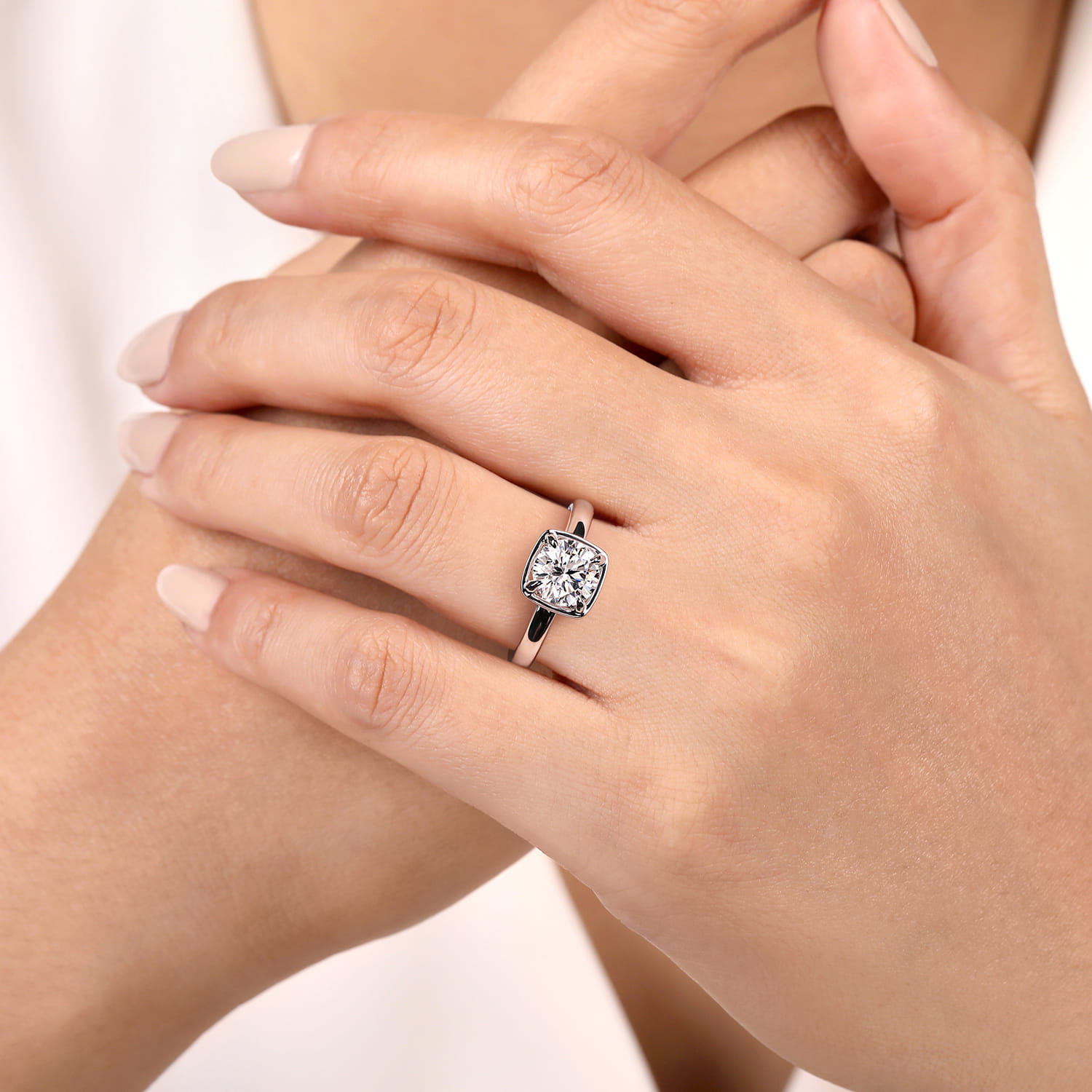 Deedie - 14K White Gold Bezel Prong Round Diamond Engagement Ring - 0.13 ct - Shot 6
