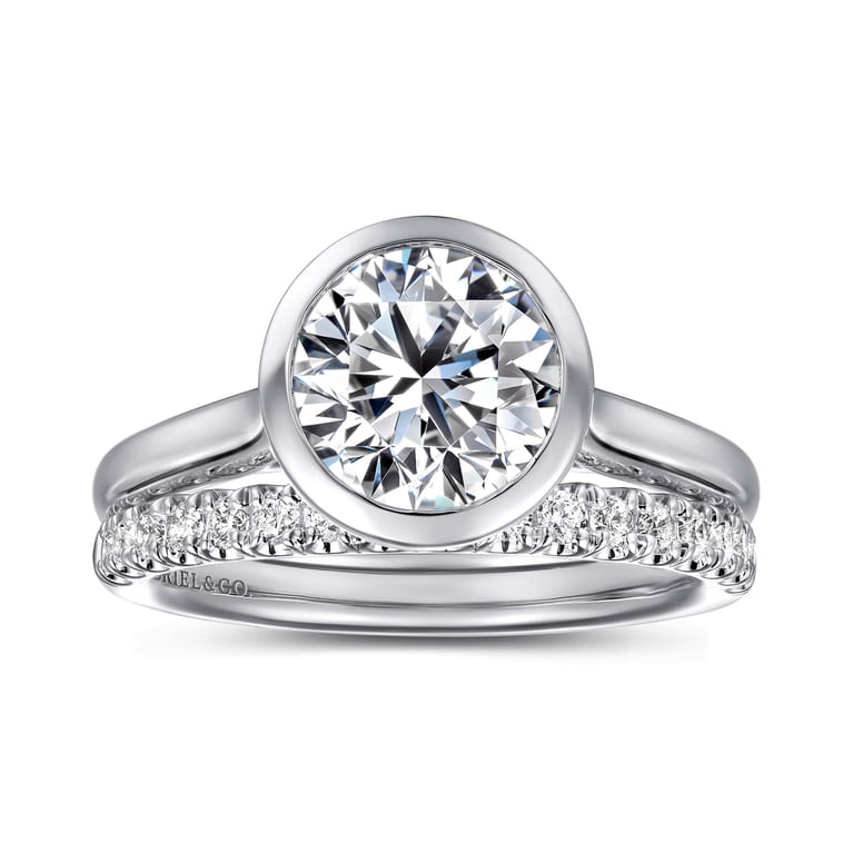 Giovana - 14K White Gold Round Bezel Set Diamond Engagement Ring - Shot 4