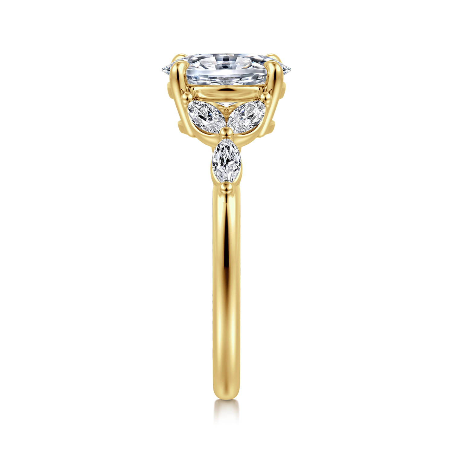Adella - 14K Yellow Gold Oval Diamond Engagement Ring - 0.4 ct - Shot 4
