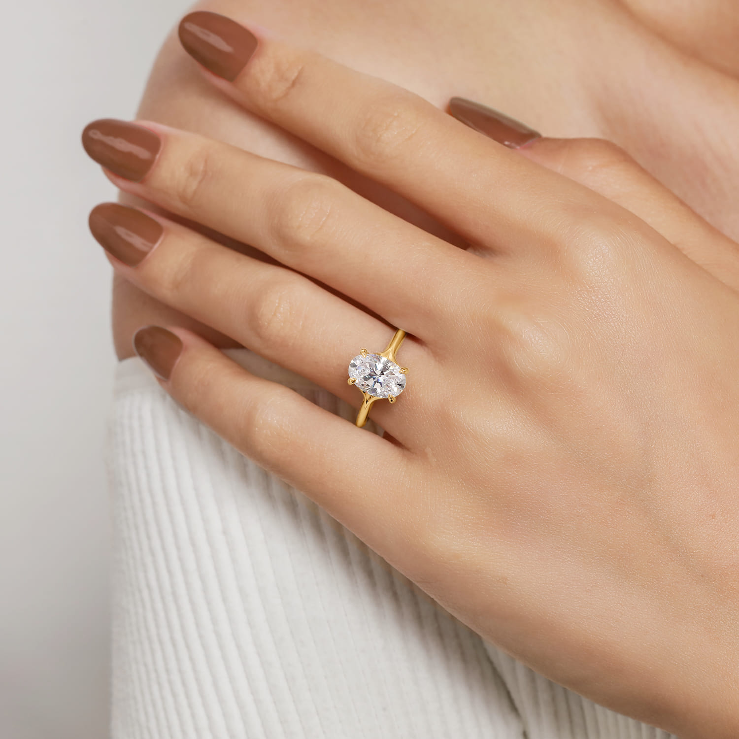 Alden - 14K Yellow Gold Split Shank Oval Diamond Engagement Ring - 0.07 ct - Shot 6