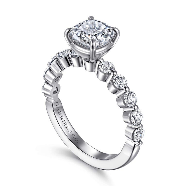 Silvey - 14K White Gold Cushion Cut Single Prong Diamond Engagement Ring - 0.7 ct - Shot 3