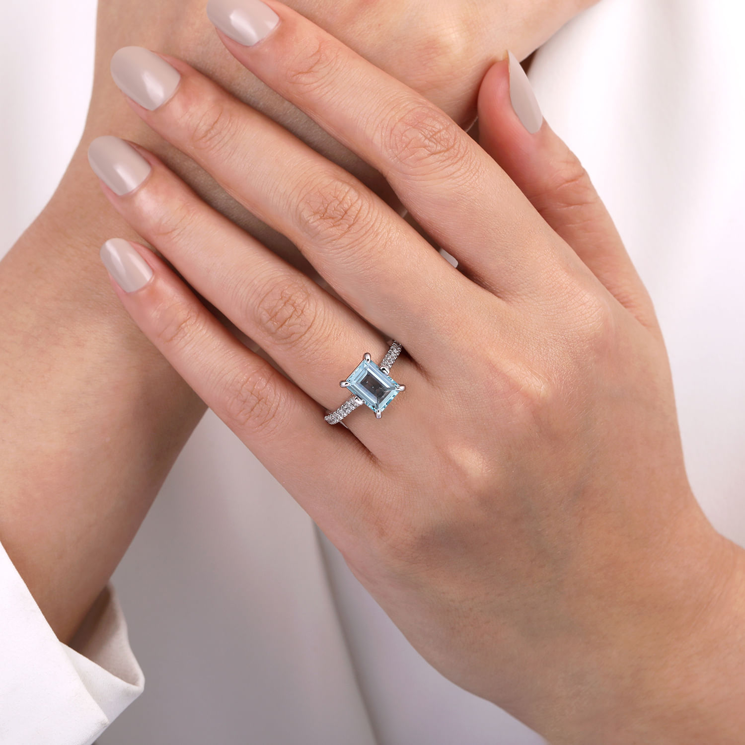 Shayanne - 14K White Gold Emerald Cut Aquamarine and Diamond Engagement Ring - 0.25 ct - Shot 6