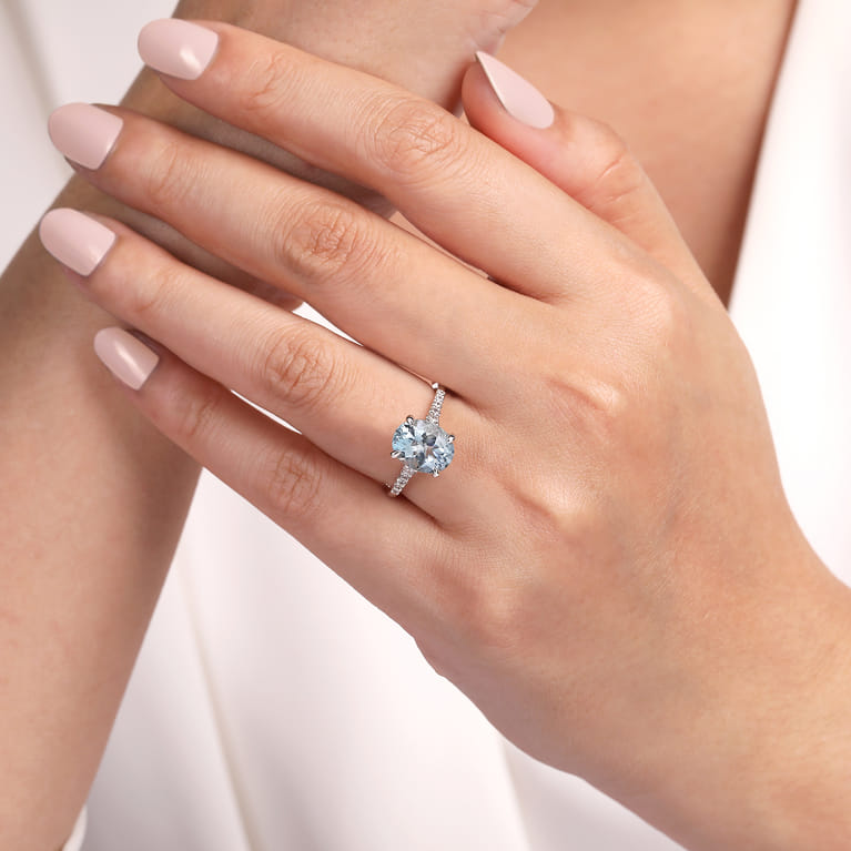 Anastazia - 14K White Gold Oval Aquamarine and Diamond Engagement Ring - 0.25 ct - Shot 6