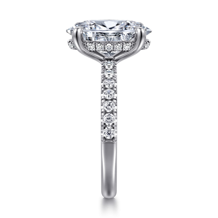 14K White Gold Oval Diamond Engagement Ring - 0.3 ct - Shot 4