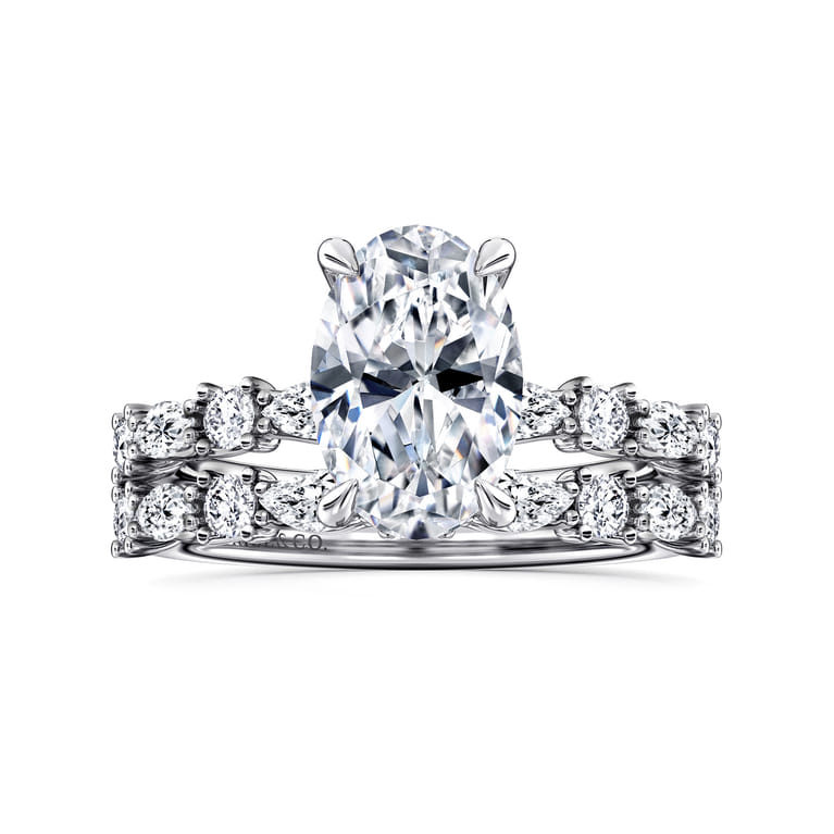 Juliet - 14K White Gold Oval Diamond Engagement Ring - 0.48 ct - Shot 4