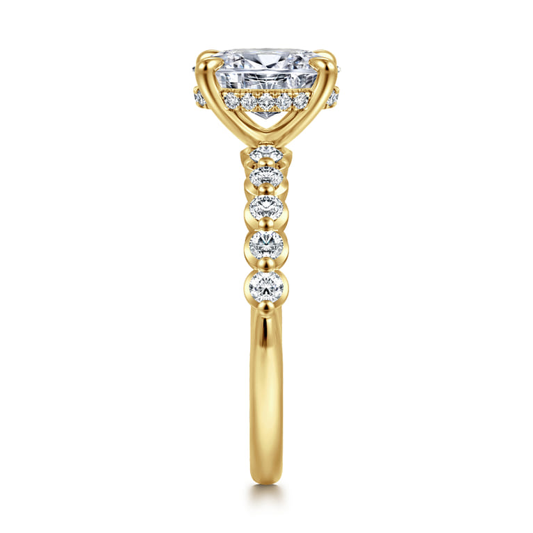 Kim - 14K Yellow Gold Oval Diamond Engagement Ring - 0.4 ct - Shot 4