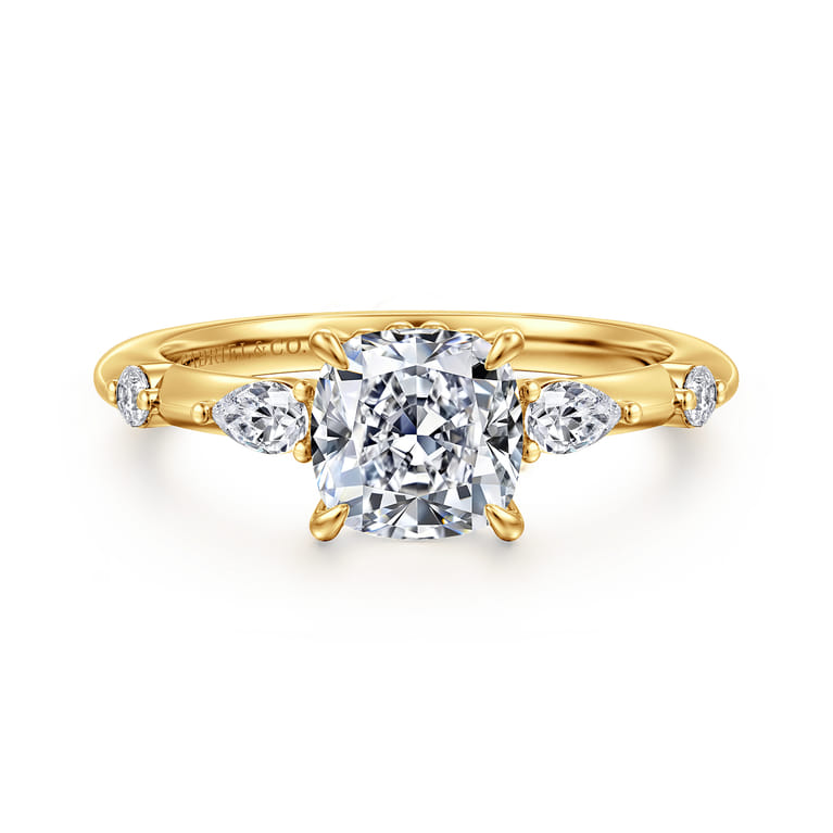 Carinna - 18K Yellow Gold Cushion Cut Diamond Engagement Ring - 0.23 ct - Shot 1