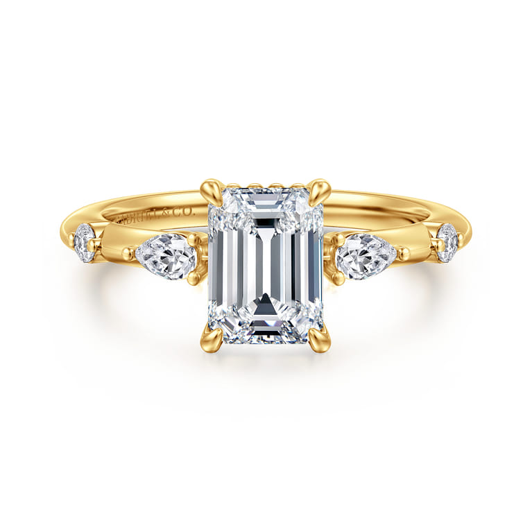 Carinna - 18K Yellow Gold Emerald Cut Diamond Engagement Ring - 0.23 ct - Shot 1