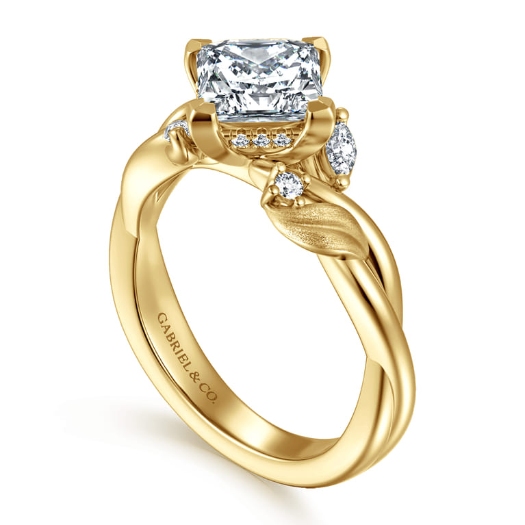 Darling - 14K Yellow Gold Compass Prong Twisted Princess Cut Diamond Engagement Ring - 0.17 ct - Shot 3