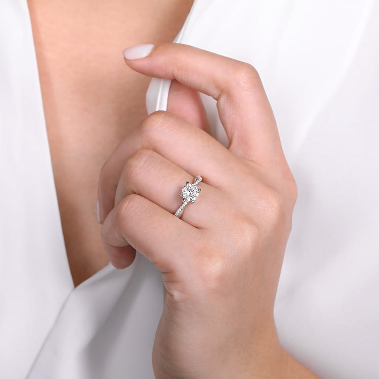 Campana - Platinum Round Diamond Engagement Ring - 0.14 ct - Shot 6