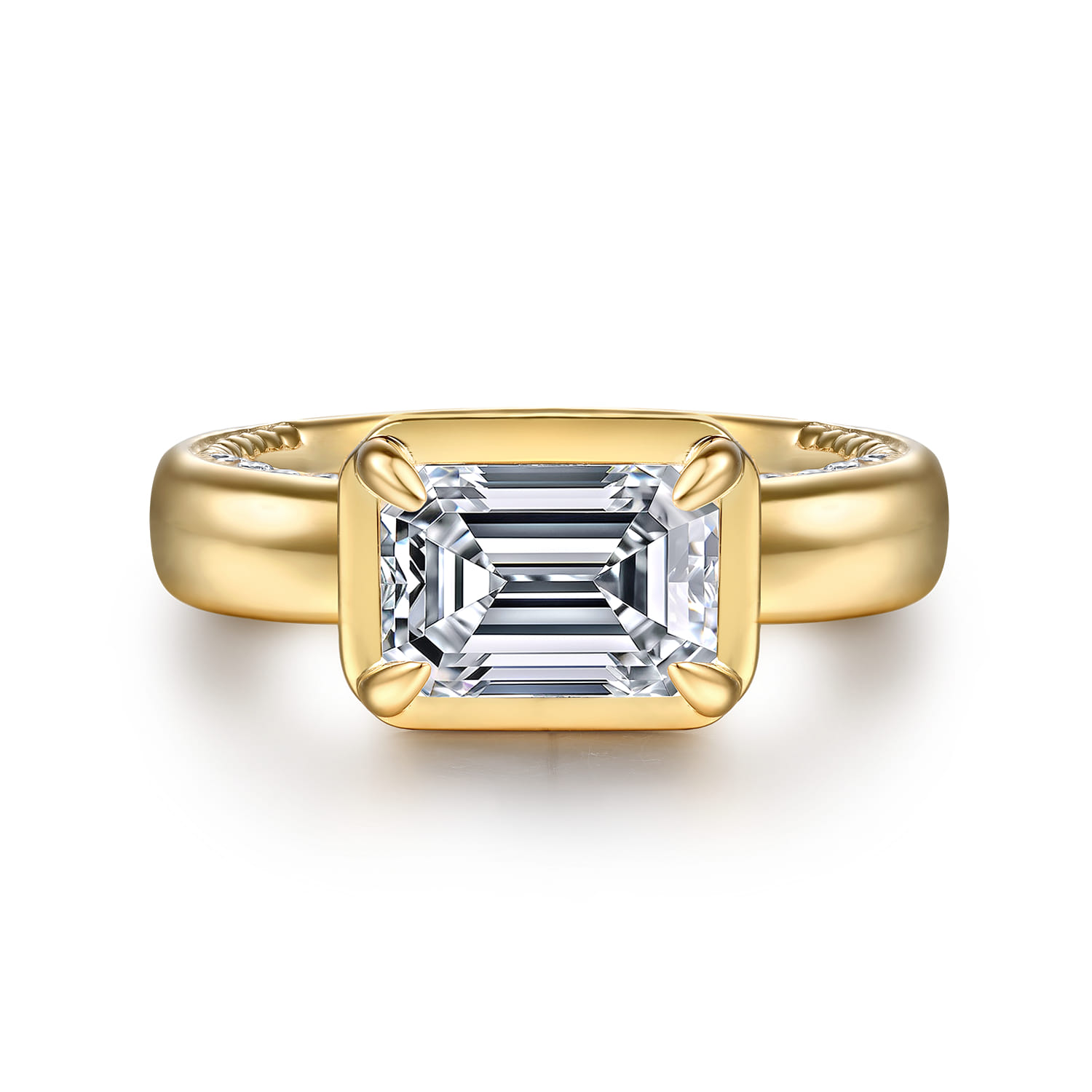Uva - 14K Yellow Gold Emerald Cut Diamond Engagement Ring - 0.35 ct - Shot 1