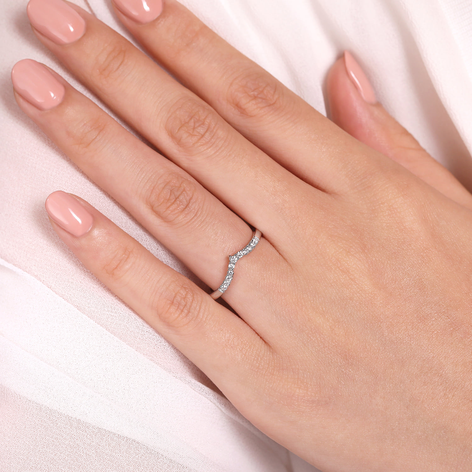 Curved V Diamond Wedding Band in 14K White Gold, photograph 5