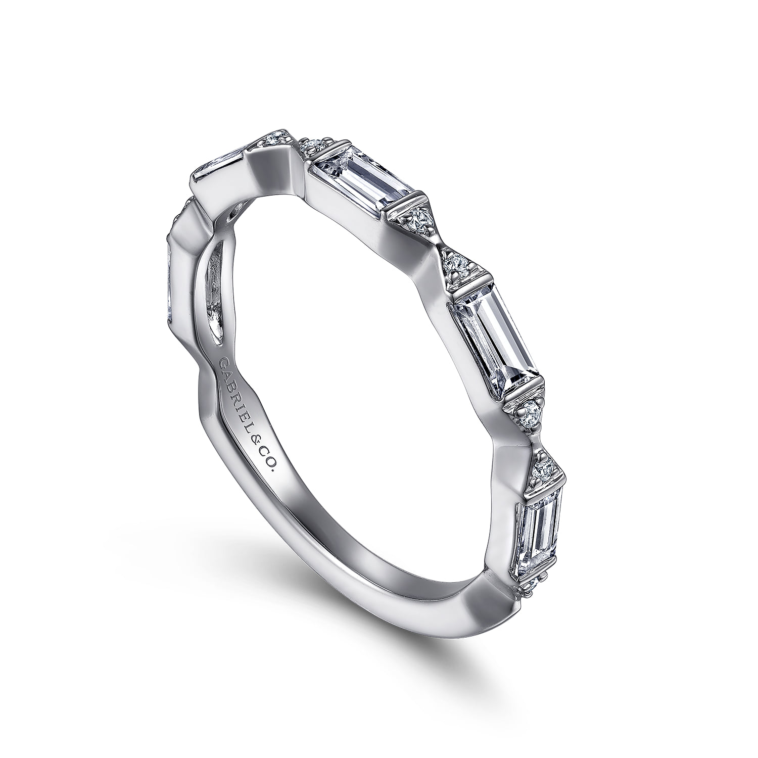 Bar Set Baguette and Diamond Anniversary Band in Platinum, photograph 3
