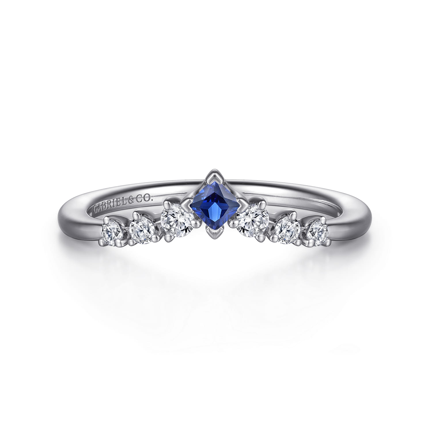 Curved Corner Prong Princess Cut Sapphire and Prong Set Round Diamond Anniversary Band