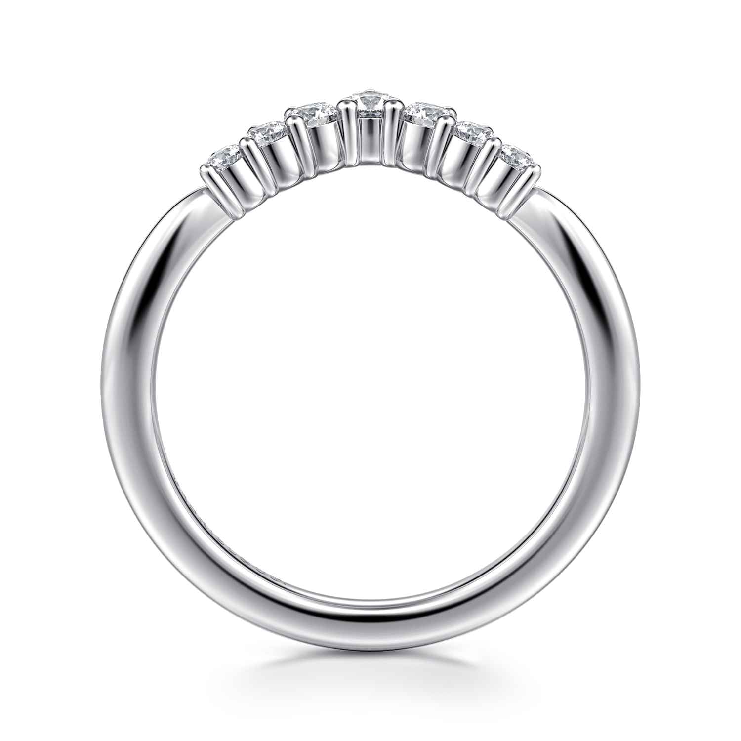 Curved-Diamond Anniversary Band in Platinum, photograph 2