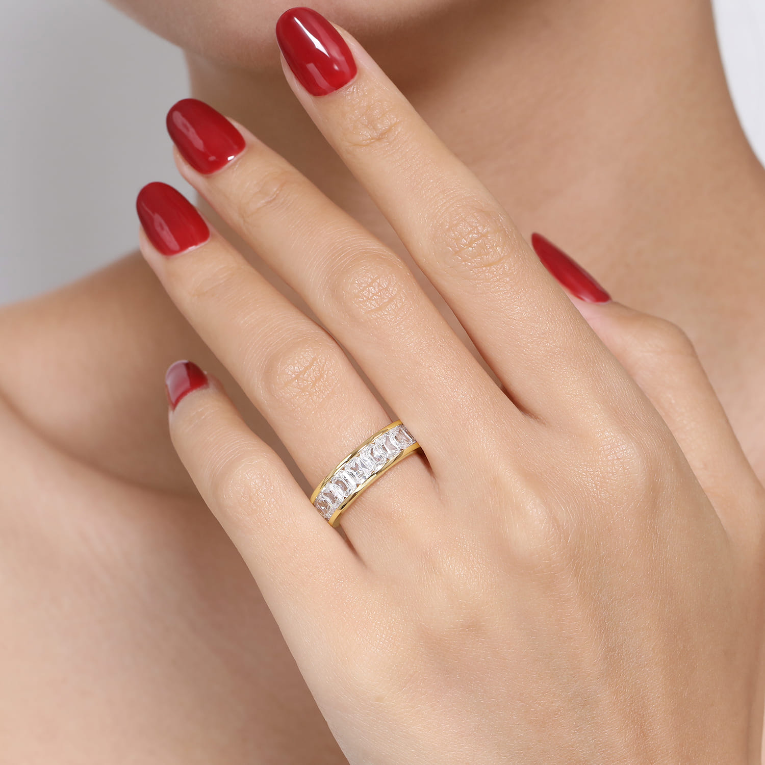 Wide Channel Diamond Anniversary Band in 14K Yellow Gold, photograph 5