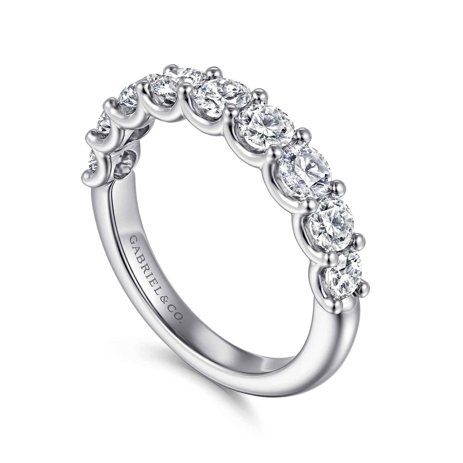 Scallop Setting Diamond Anniversary Band in 14K White Gold, photograph 3