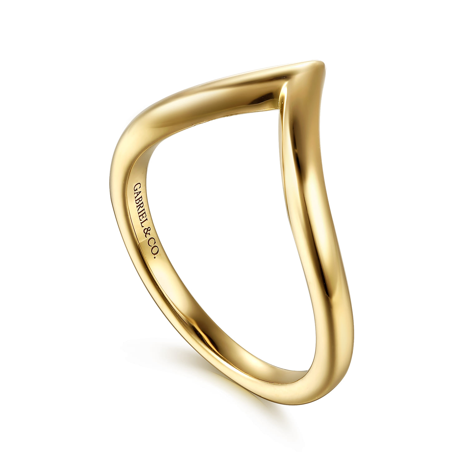 Chevron Anniversary Band in 14K Yellow Gold, photograph 3