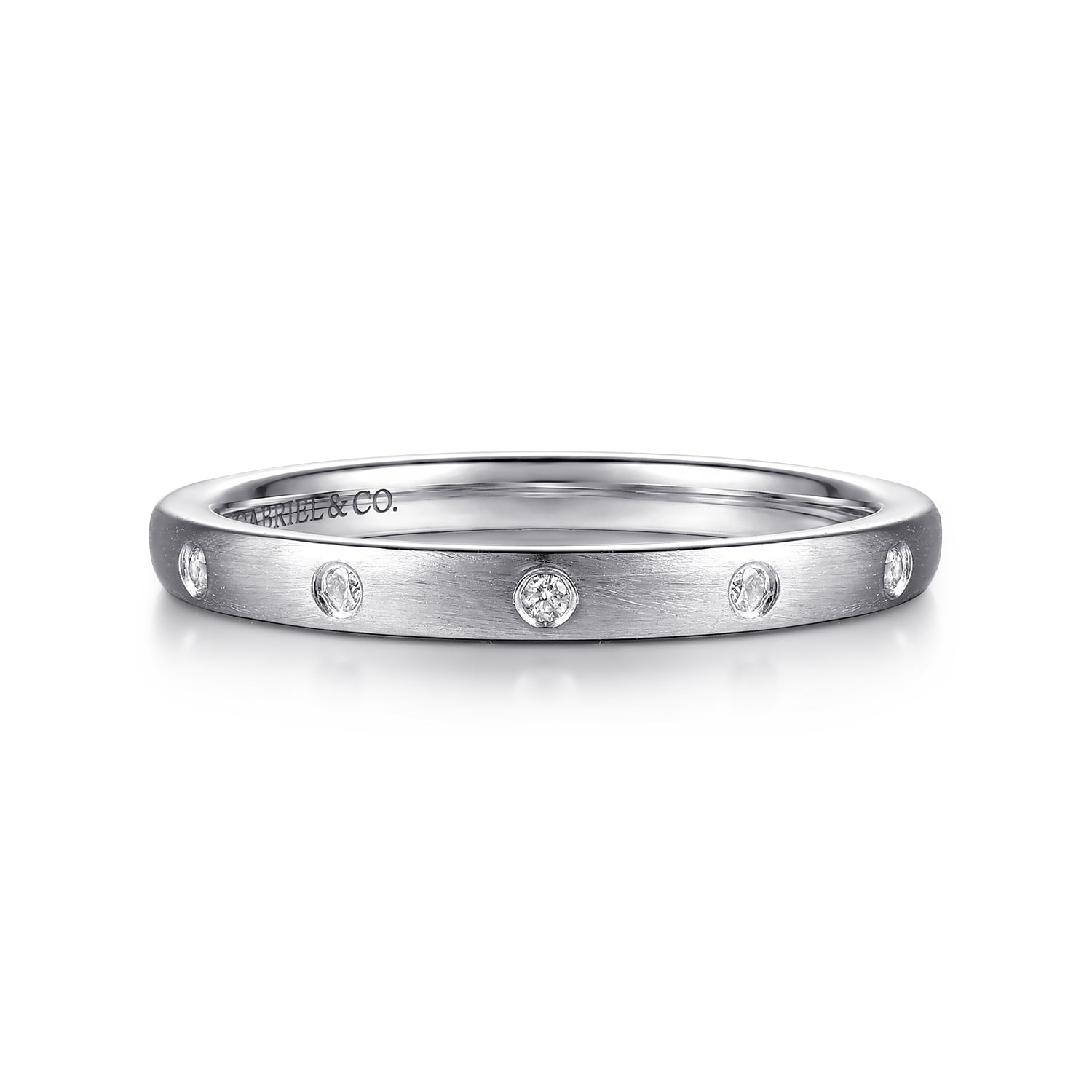 Flush Set 7 Stone Diamond Anniversary Band