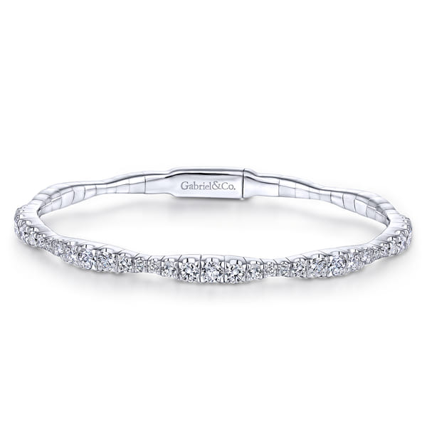14K White Gold Graduating Diamond Station Bangle