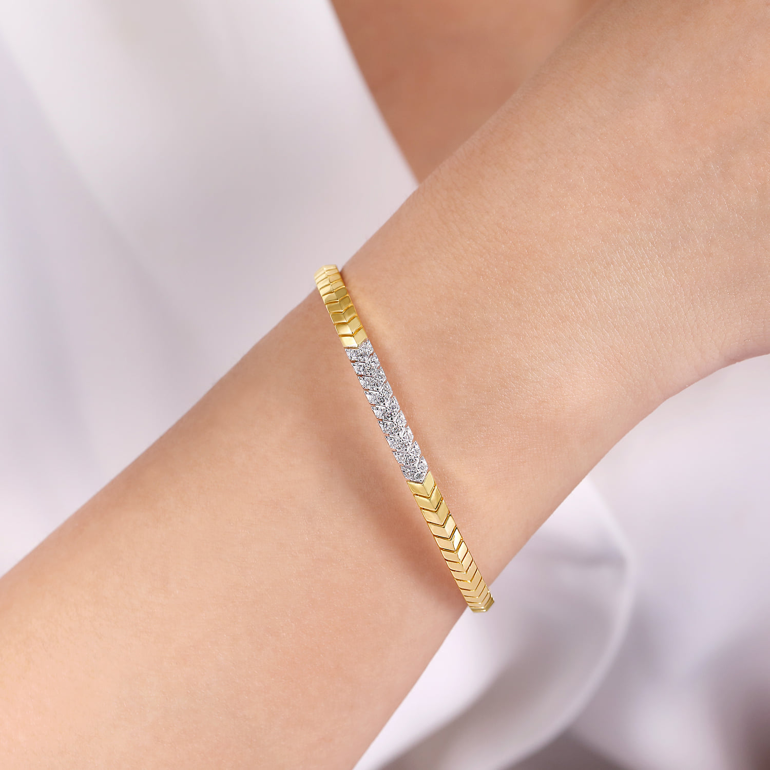 Chevron Cuff Bracelet with White Gold Diamond Pave Station in 14K Yellow Gold, photograph 4