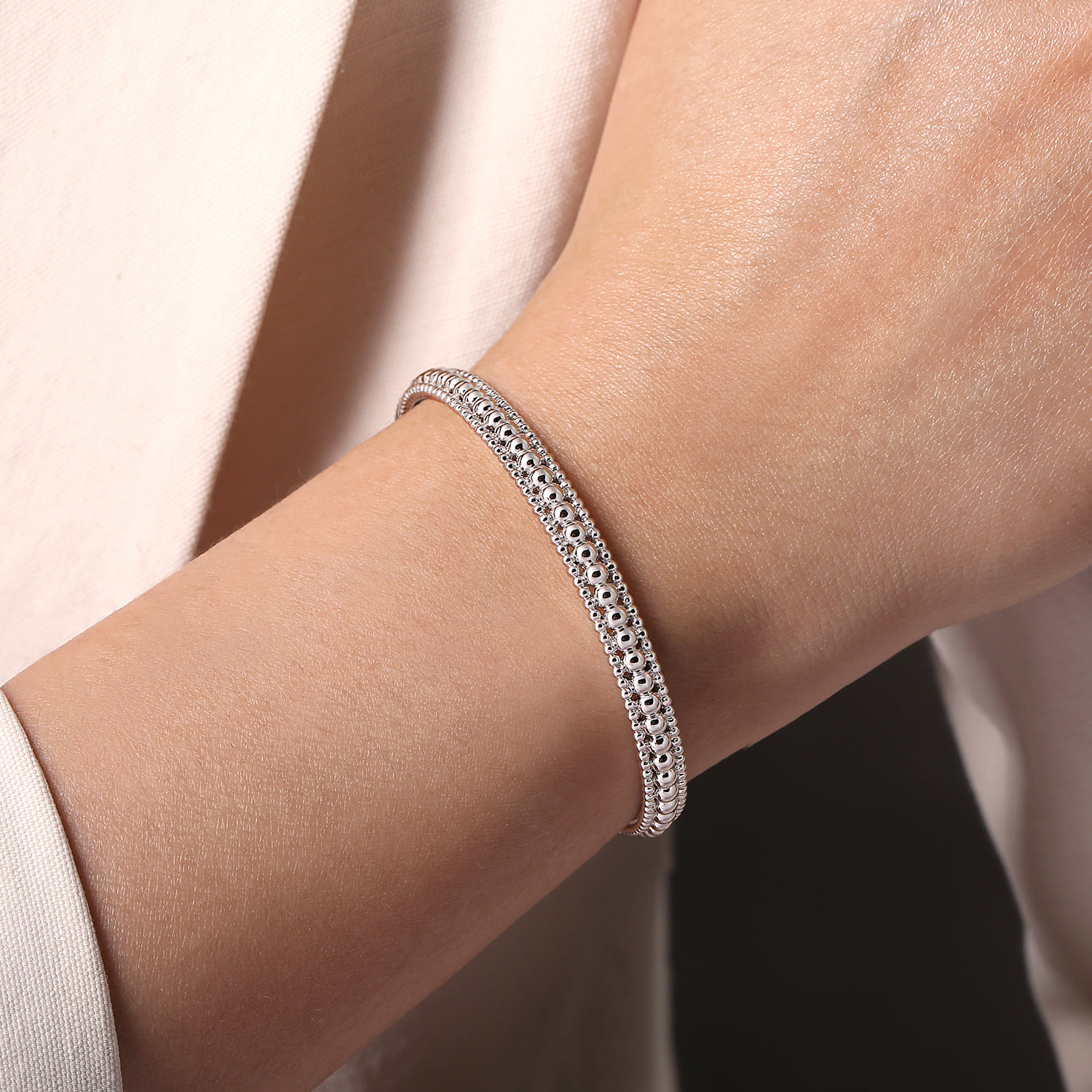 Bujukan Beaded Open Bangle in Sterling Silver, photograph 4