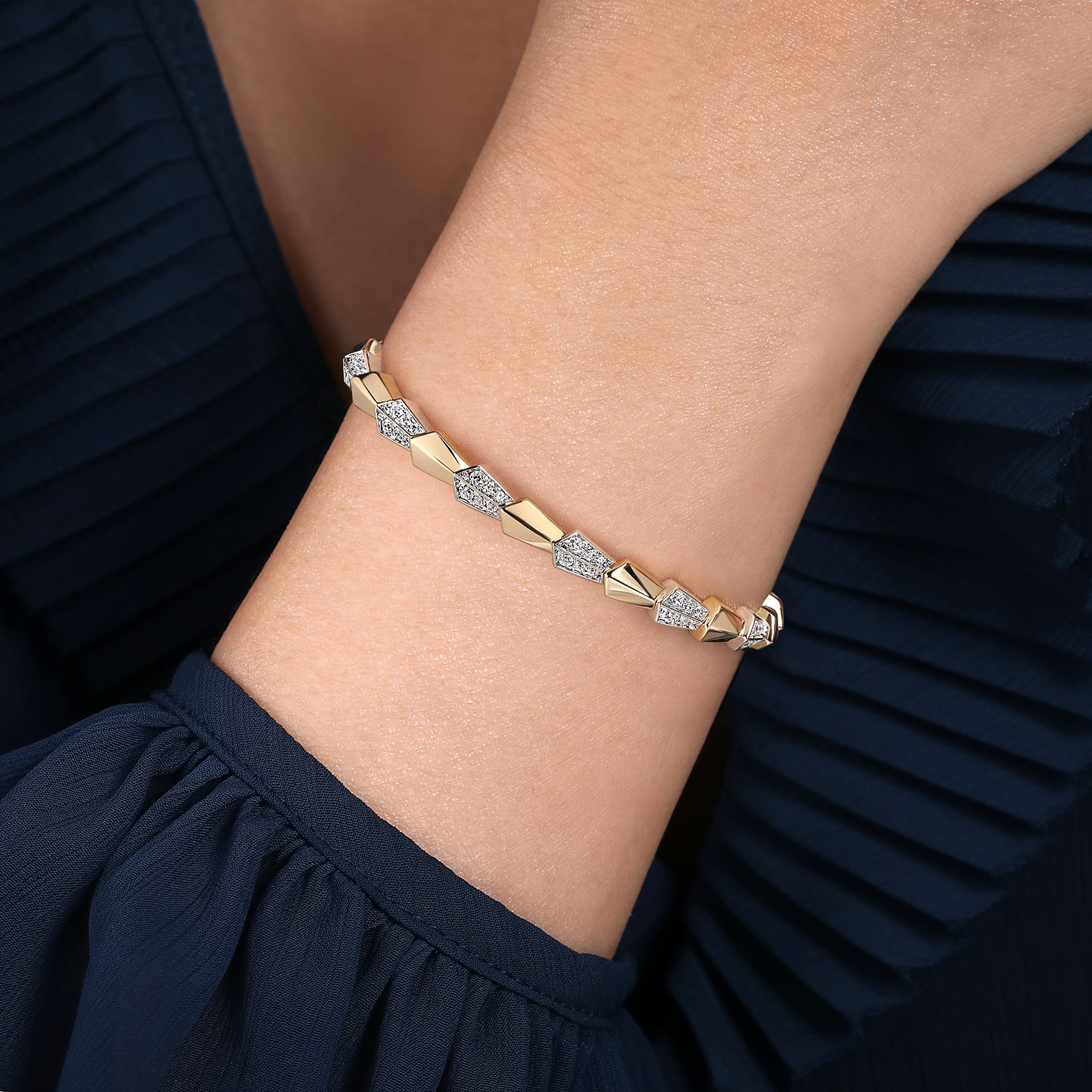 Diamond Bangle Bracelet in 14K White/Yellow Gold, photograph 4