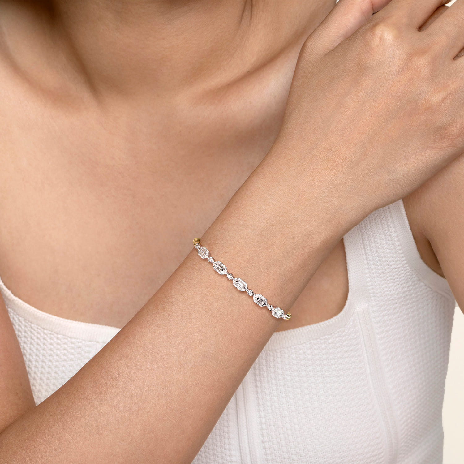 Bujukan Beads and Diamonds Split Bangle Bracelet in 14K White/Yellow Gold, photograph 4