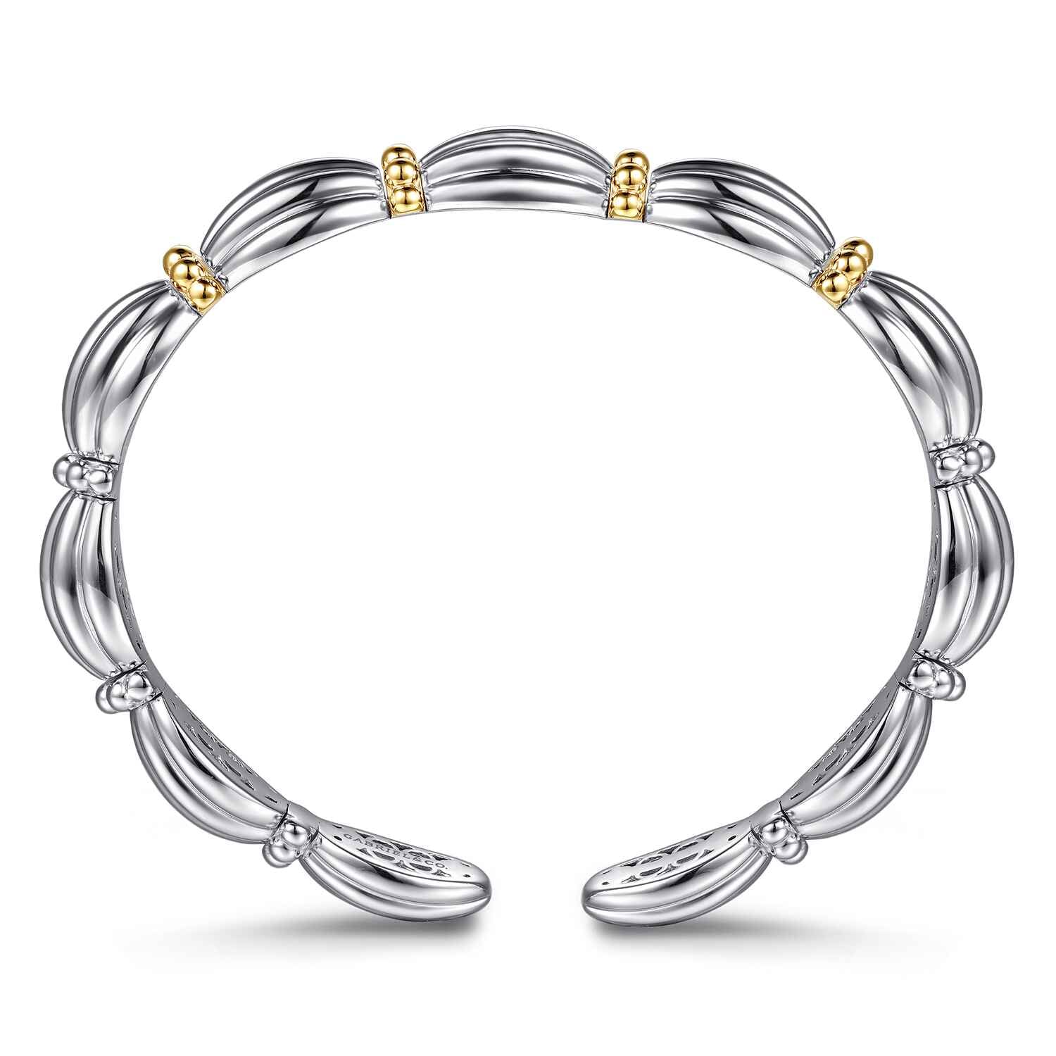 and Shrimp Texture Bujukan Cuff Bracelet in 14K Yellow Gold, photograph 3