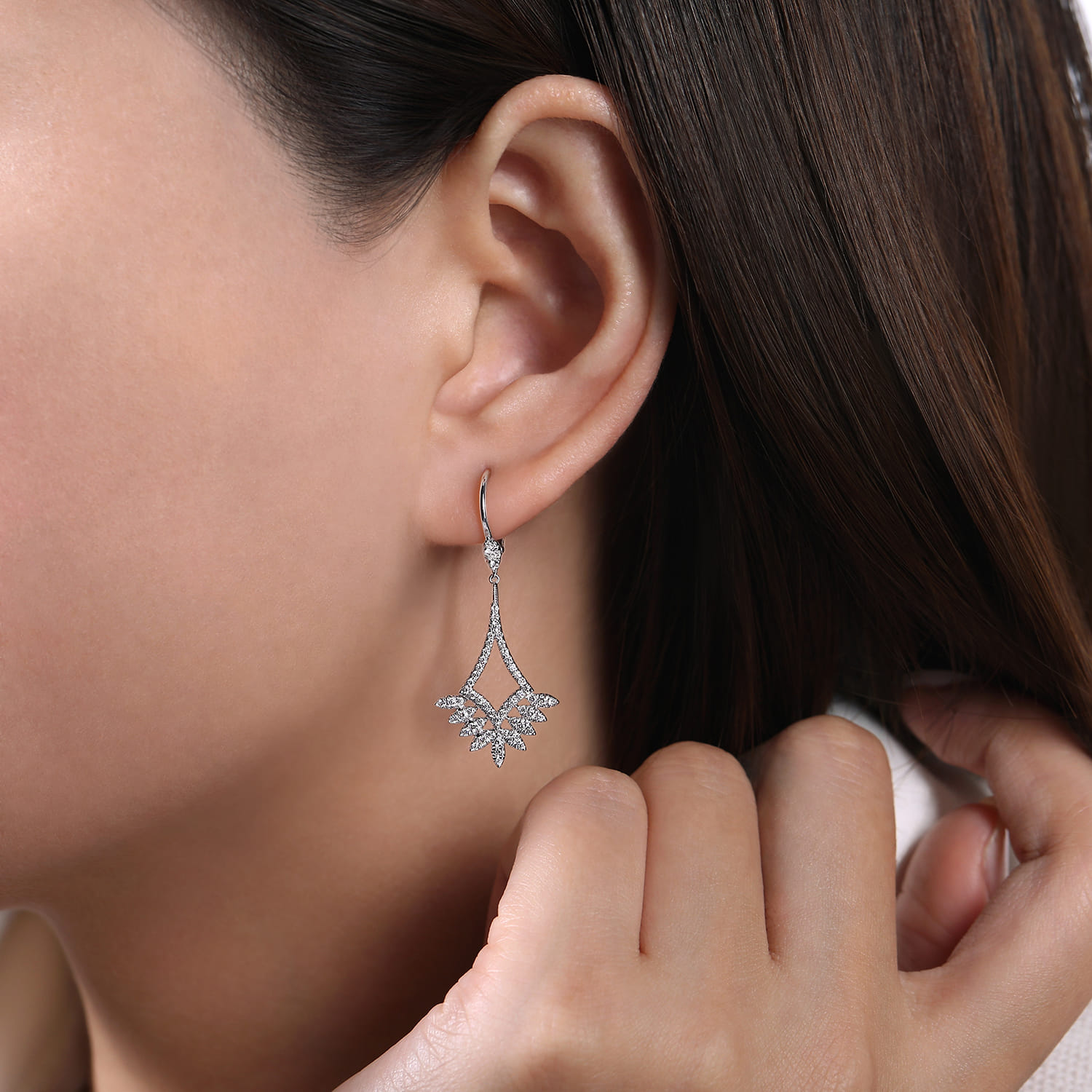 Chandelier Diamond Earrings in 14K White Gold, photograph 2