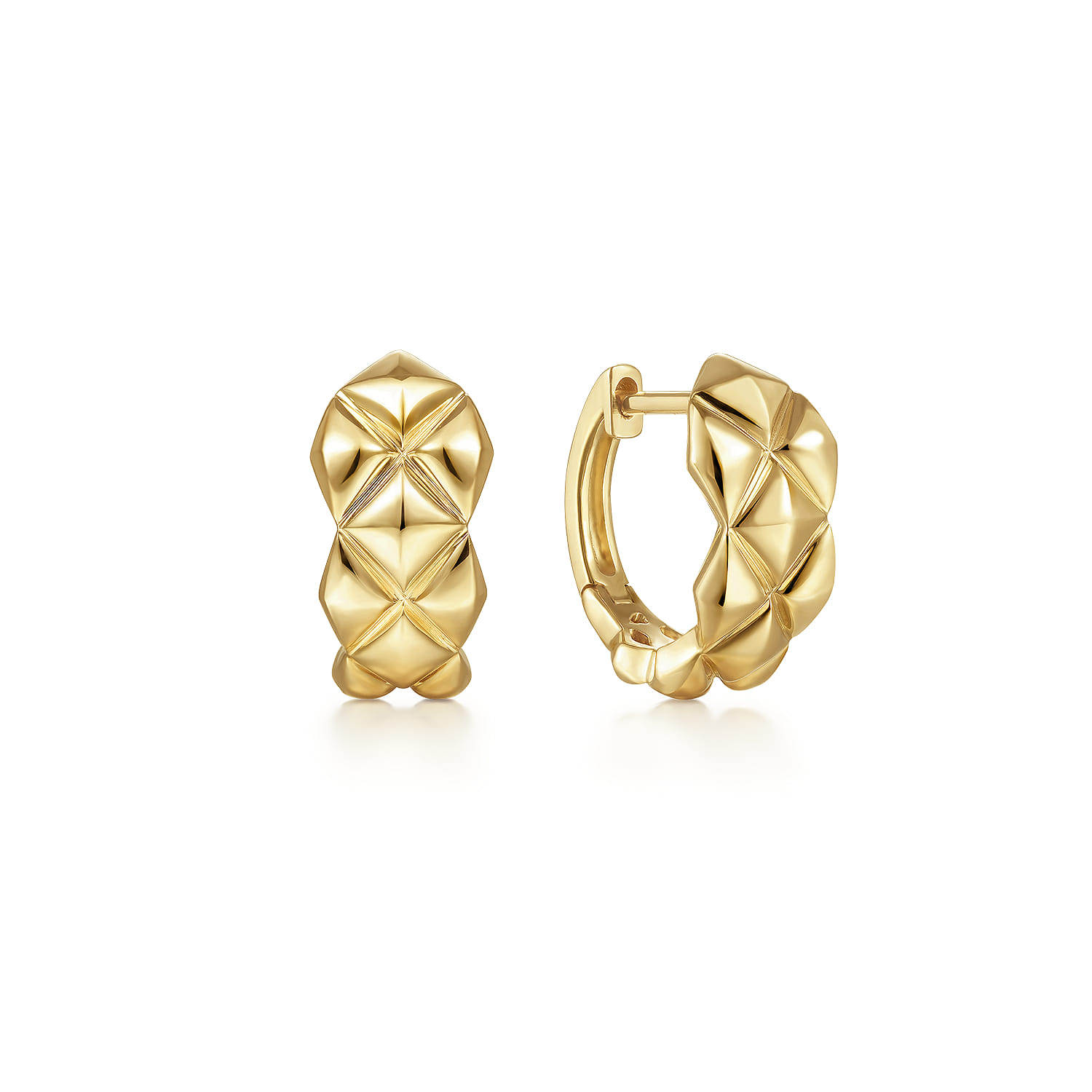 15 mm Quilted Motiff Huggie Earrings