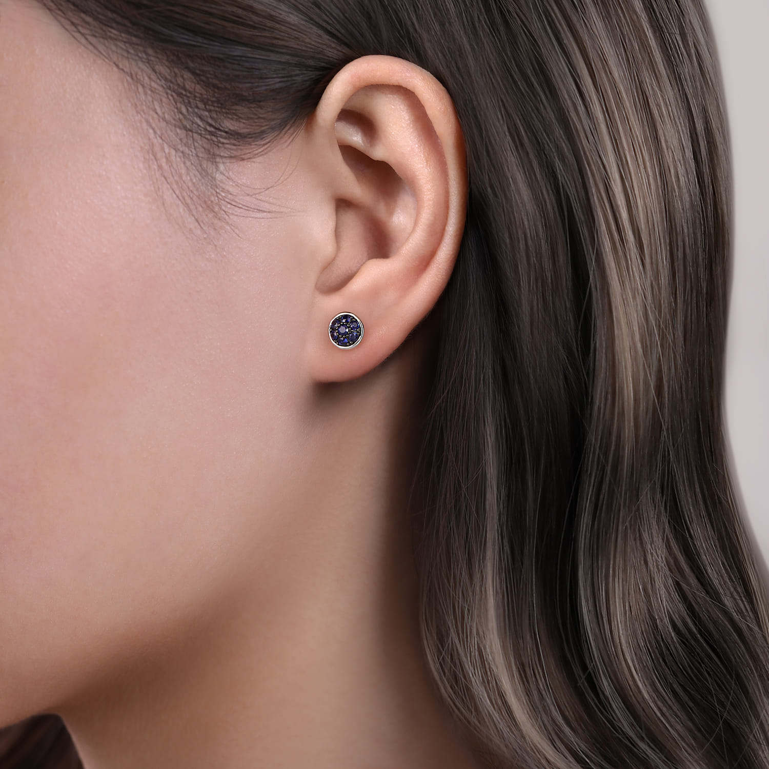 Round Blue Sapphire Cluster Stud Earrings in Sterling Silver, photograph 2