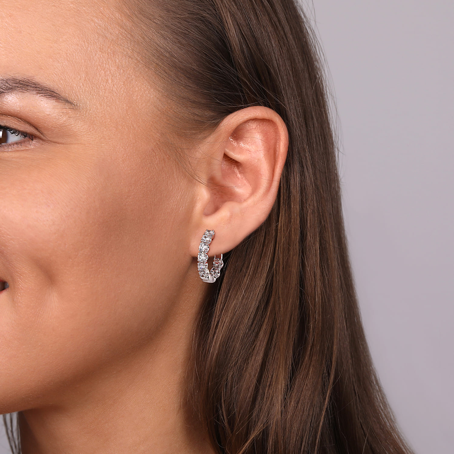 20mm Diamond Inside Out Hoop Earrings in 14K White Gold, photograph 2