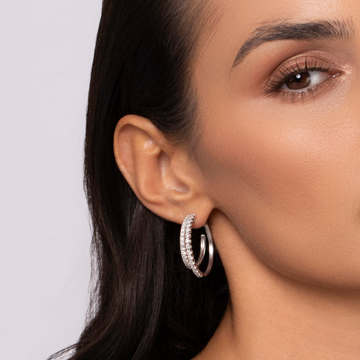 Diamond Intricate Hoop Earrings in size 30mm in 14K White Gold, photograph 2