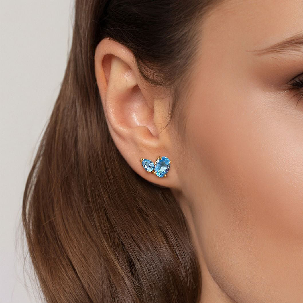 Toi et Moi Blue Topaz Stud Earrings in 14K Yellow Gold, photograph 2