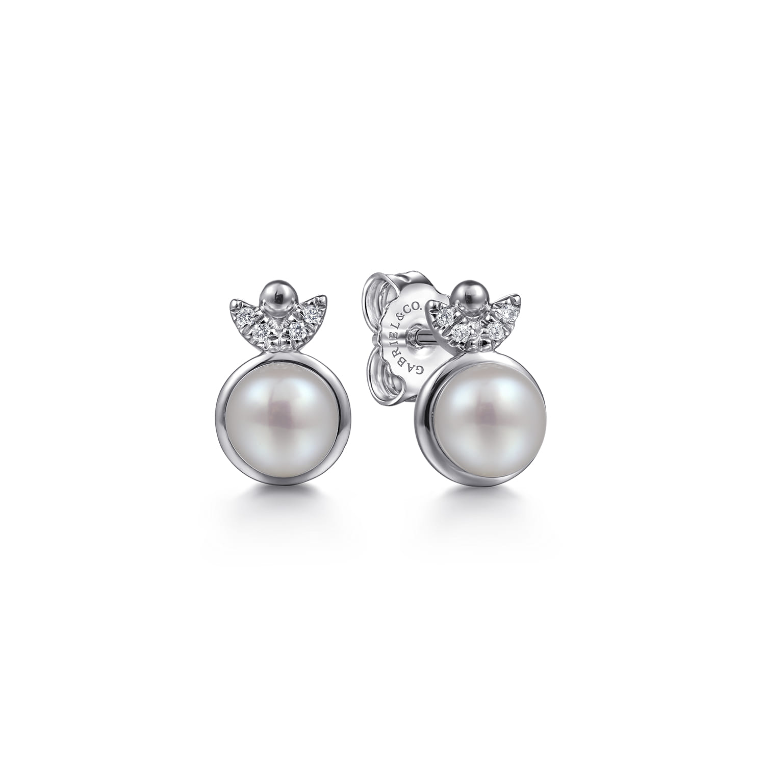 Diamond Bujukan Pearl Stud Earrings