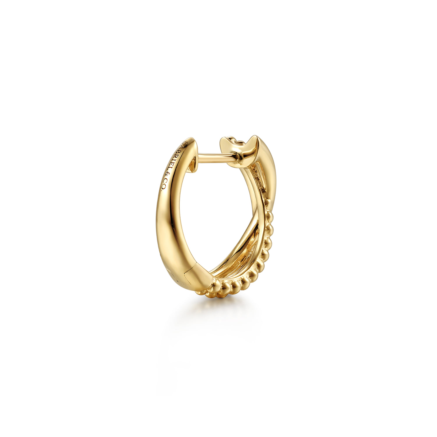 Bujukan Criss Cross Huggie Earrings in 14K Yellow Gold, photograph 2