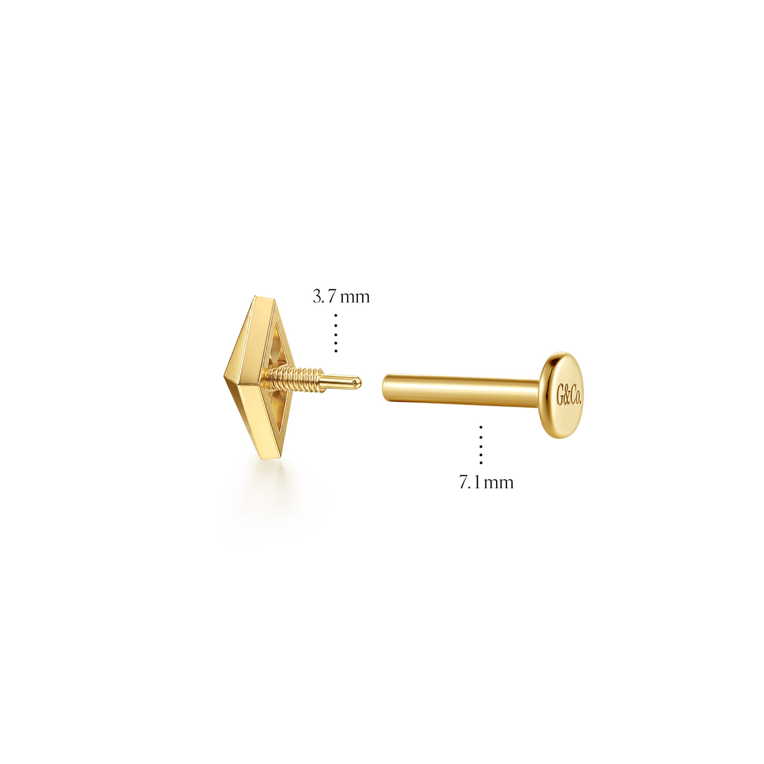 Pyramid Single Flatback Stud Earring in 14K Yellow Gold, photograph 4
