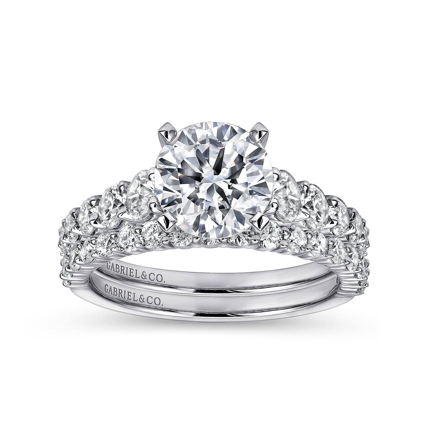 Round Diamond Engagement Ring in Platinum, photograph 4