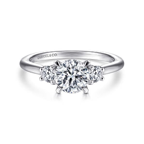 Sanaa - Round 3 Stone Diamond Engagement Ring in Platinum
