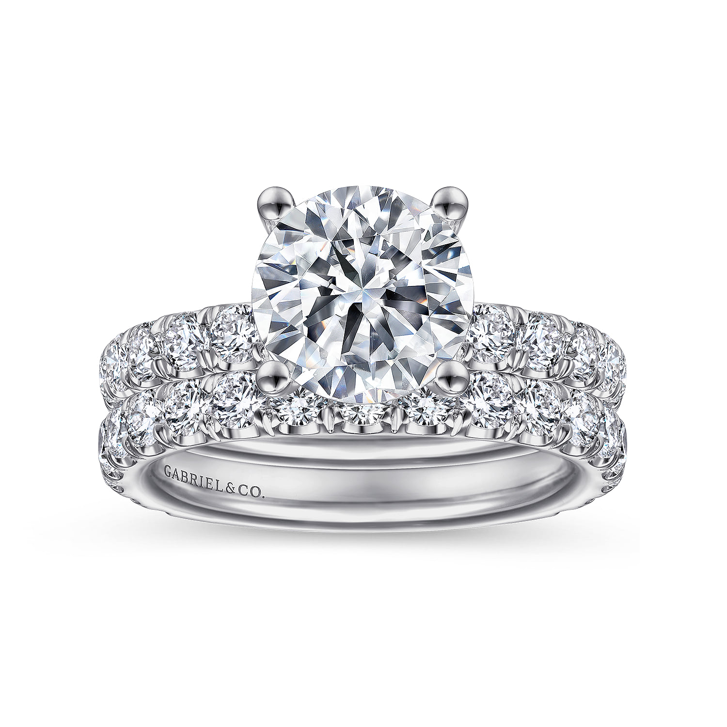 Round Diamond Engagement Ring in Platinum, photograph 4