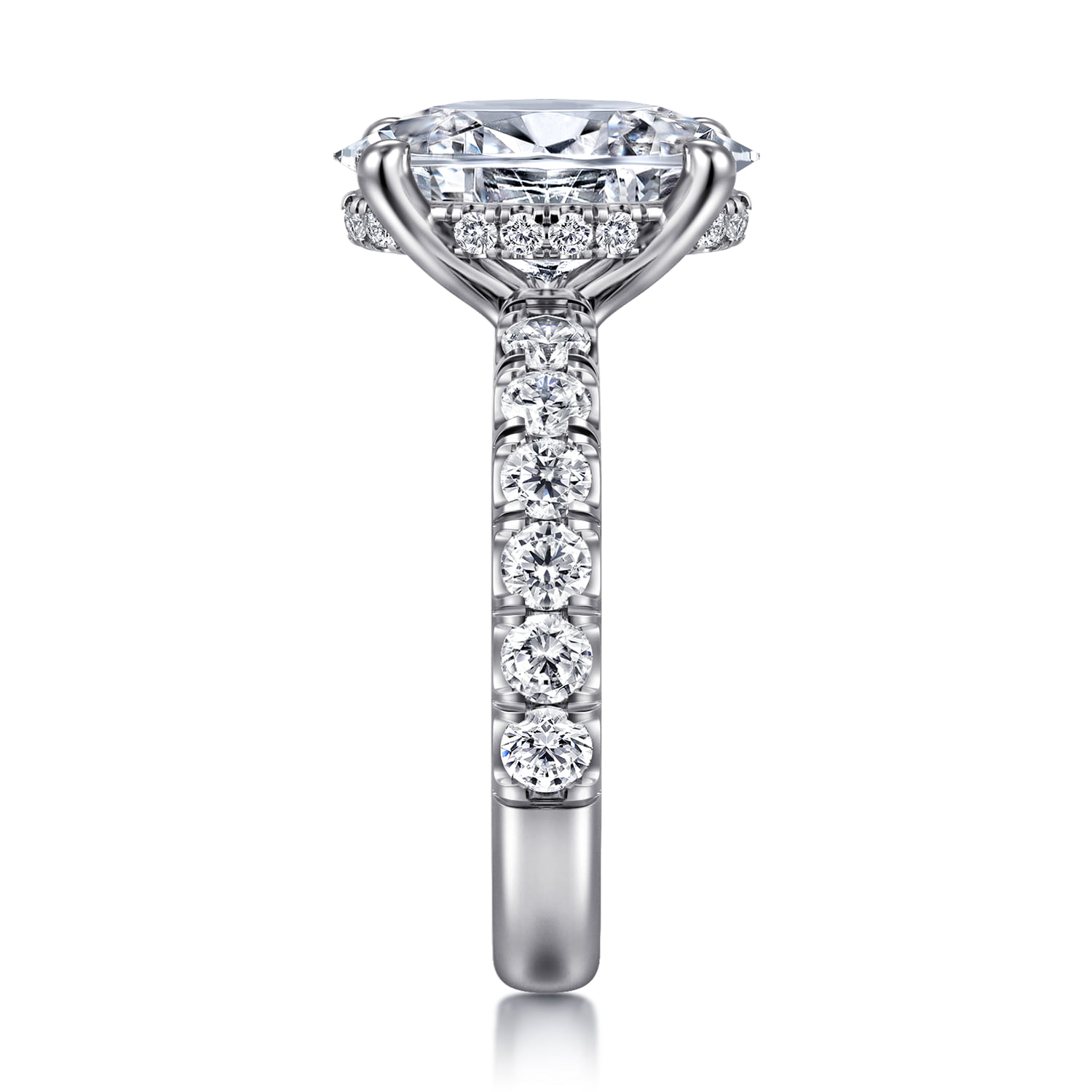 Oval Diamond Engagement Ring in 14K White Gold, photograph 4
