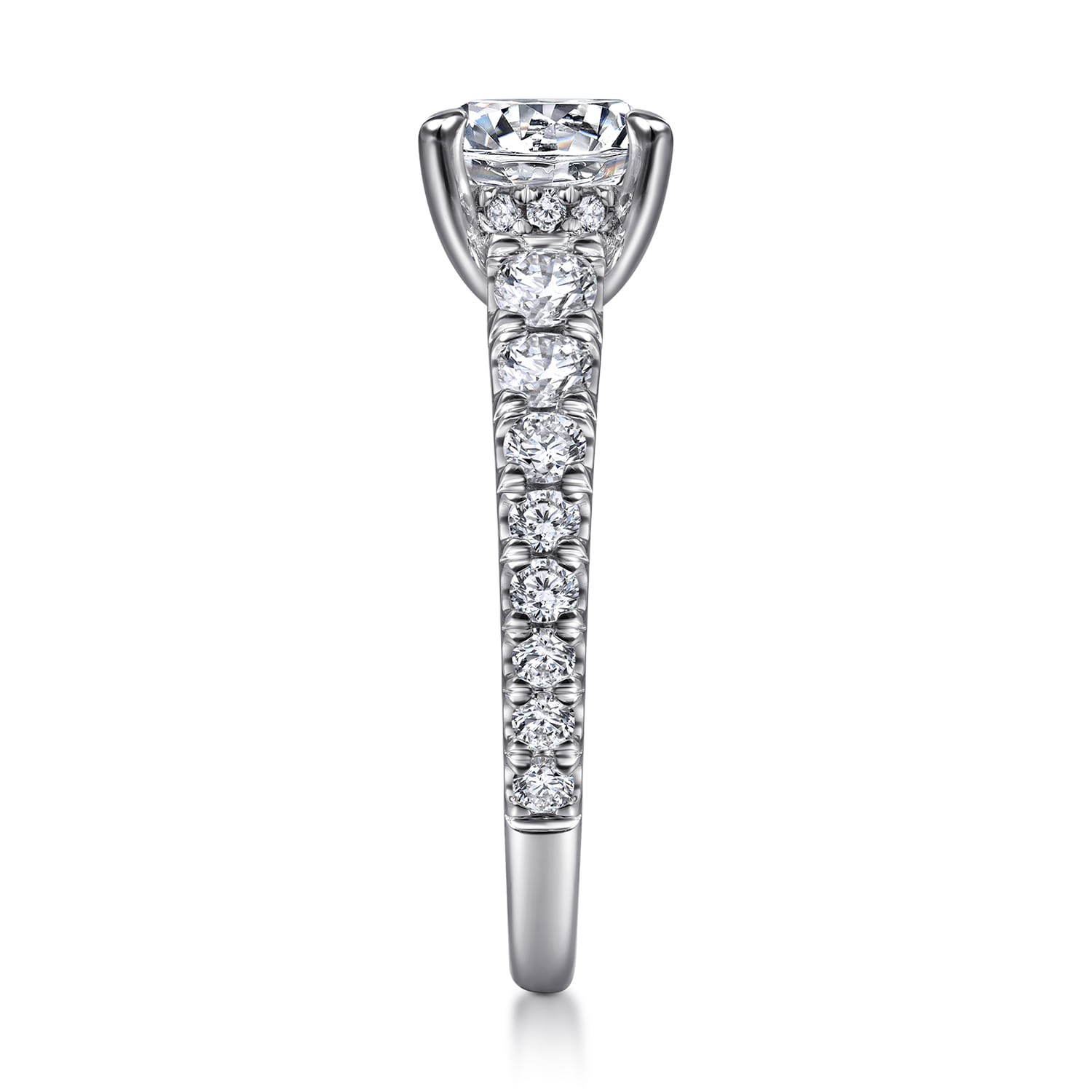 Round Diamond Engagement Ring in 14K White Gold, photograph 5