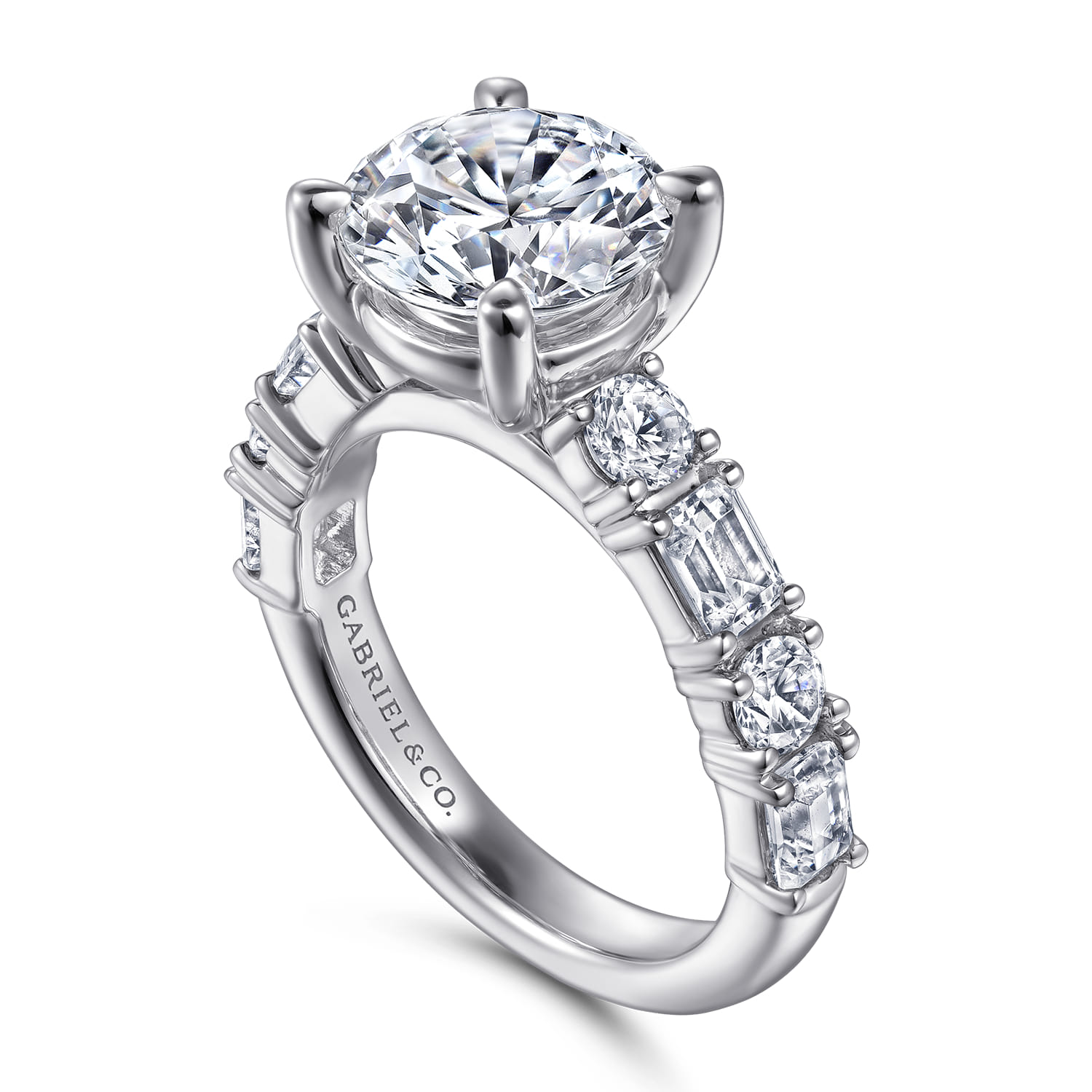 Round Diamond Engagement Ring in 14K White Gold, photograph 3