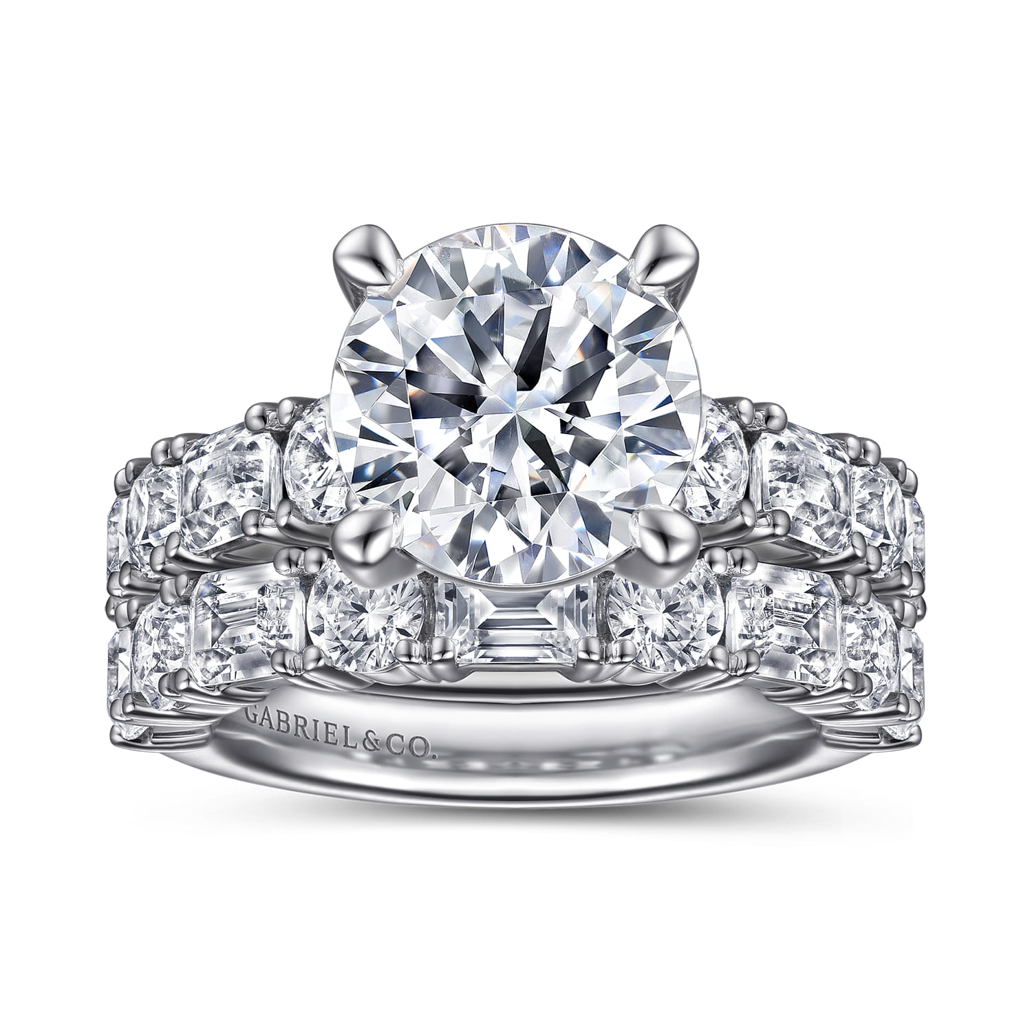 Round Diamond Engagement Ring in 14K White Gold, photograph 4