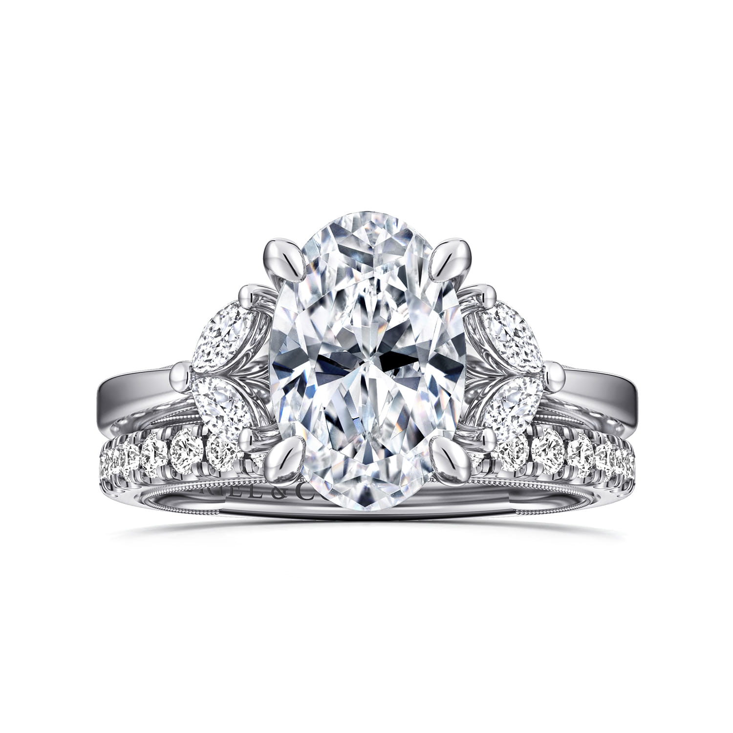 Oval Diamond Engagement Ring in 14K White Gold, photograph 4