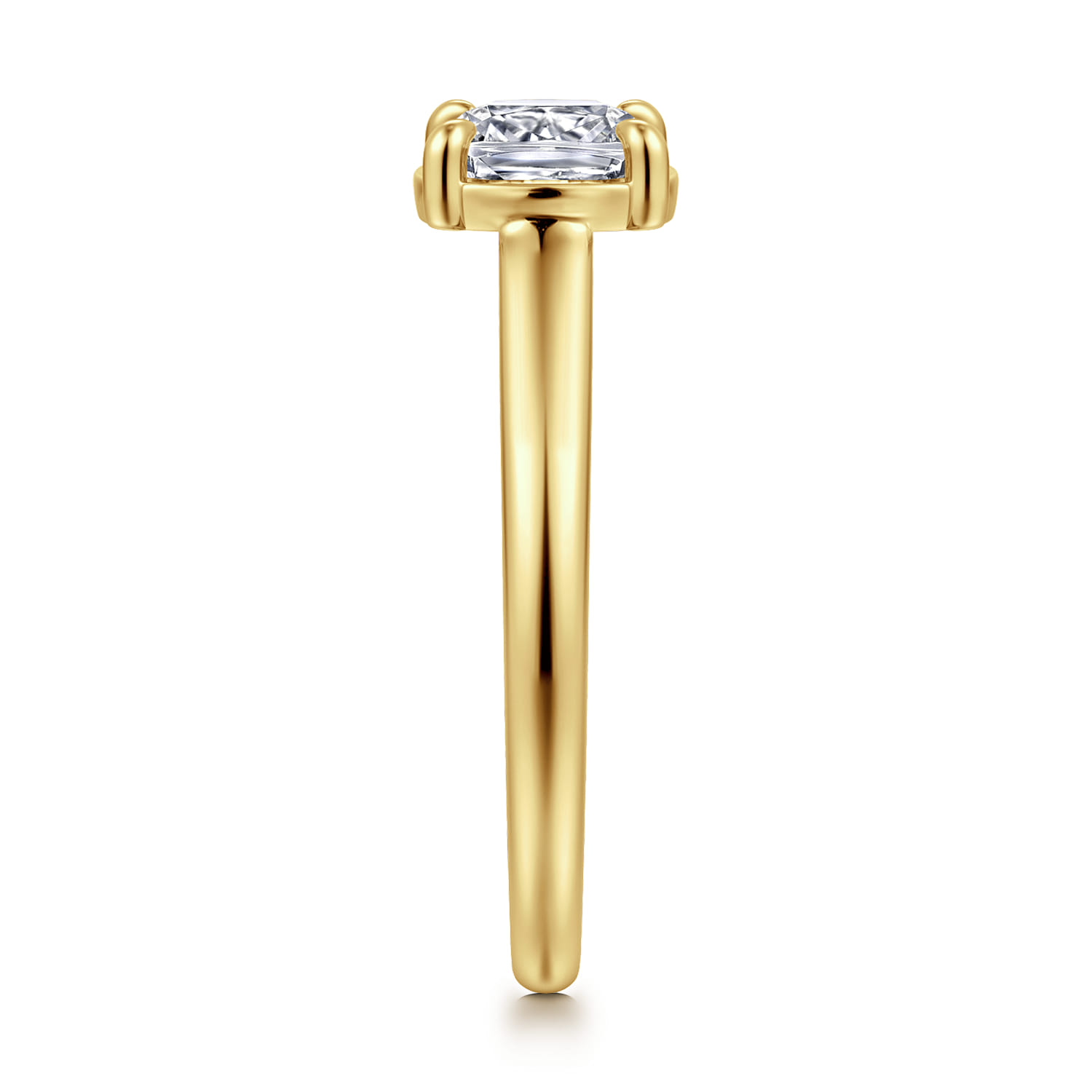 Cushion Diamond Engagement Ring in 14K Yellow Gold, photograph 4
